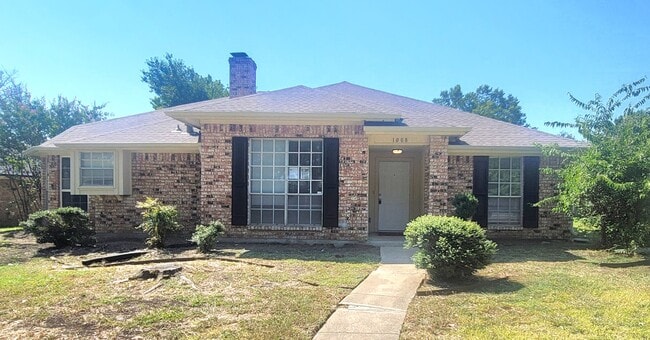 Building Photo - 1008 Brownfield Dr