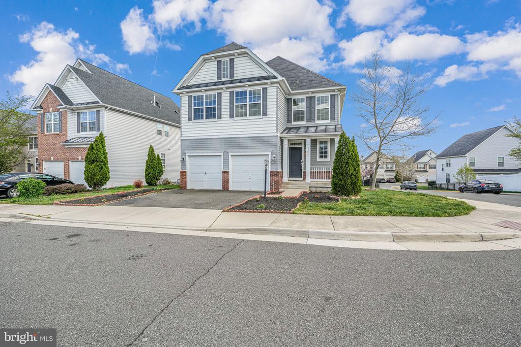Primary Photo - 15000 Gossom Manor Pl