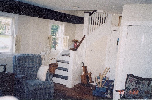 Building Photo - Quaint Historic Colonial Village Home