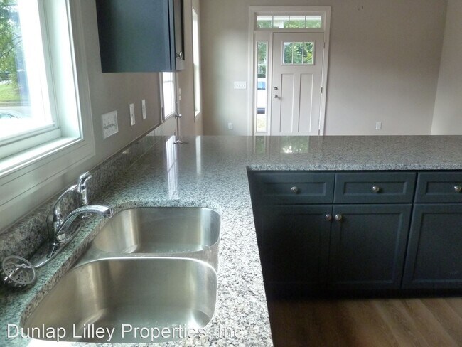 Building Photo - 4 br, 2 bath House - 203 Caldwell St.  Unit A