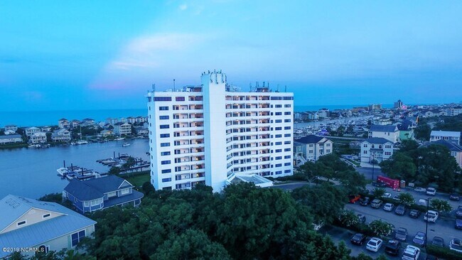 Foto del edificio - 1080 St Joseph St