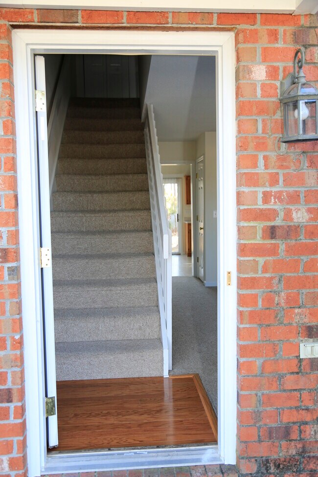 Foto del edificio - 105 W Ivybridge Dr
