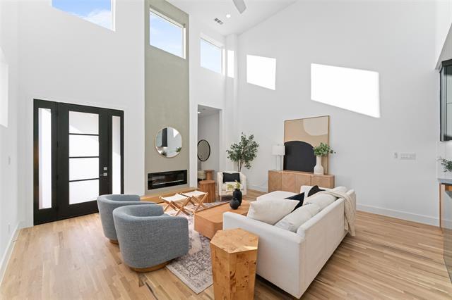 Foto del edificio - 2313 S Vernon Ave