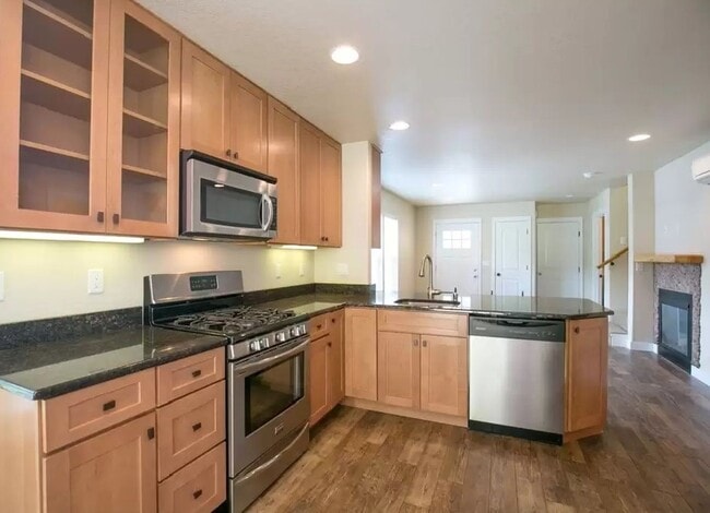 Building Photo - Beautiful Home in Stevenson