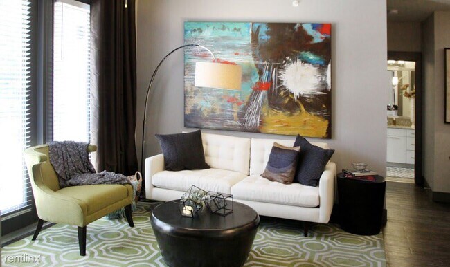 Foto del edificio - 1 br, 1 bath Apartment - 2525 Wycliff Ave 696
