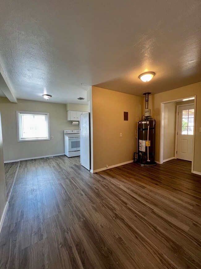 Building Photo - Non-Refundable & Security Deposit Total: $...