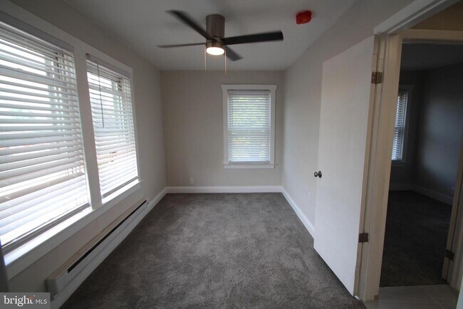 Foto del edificio - 202-206 S Main St