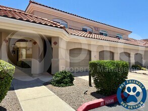 Building Photo - 8653 E Royal Palm Rd