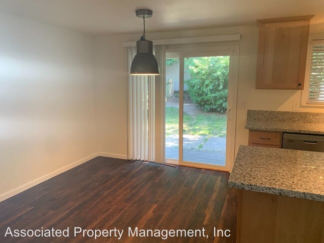 Foto del edificio - 3 br, 2 bath House - 776 NW Lincoln St