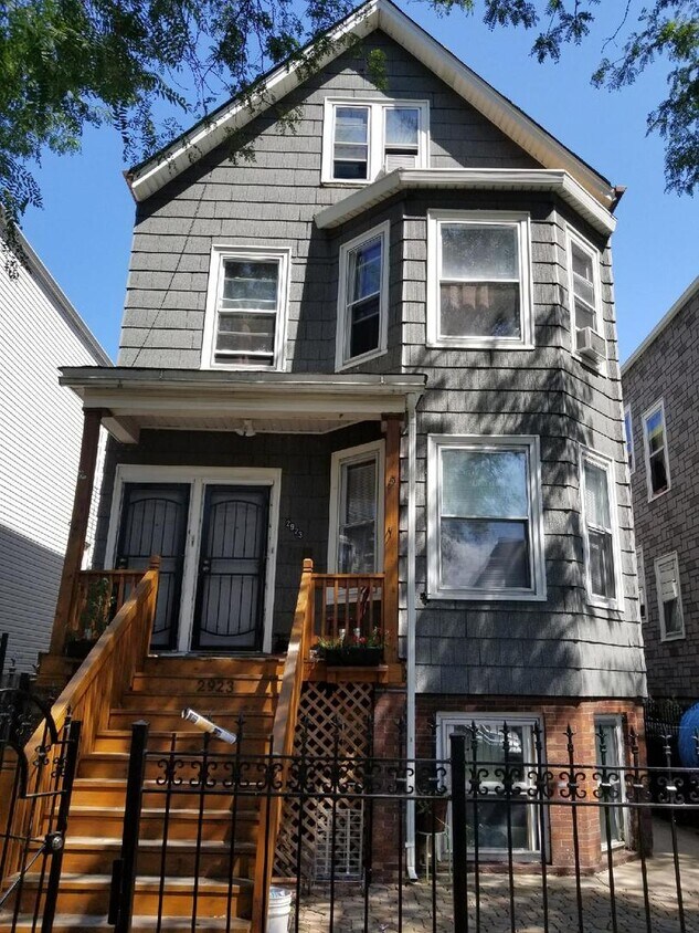 Primary Photo - 2923 N Springfield Ave