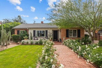 Building Photo - 317 W Encanto Blvd