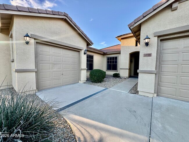 Foto del edificio - 6858 W Mazatzal Dr