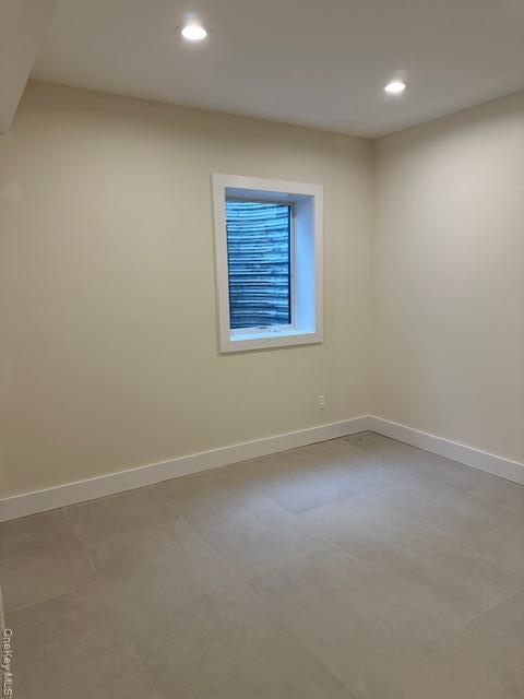 Building Photo - 49 Pilgrim Ln