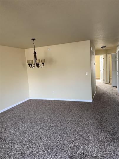 Large Open Livingroom - 265 Federal Ave