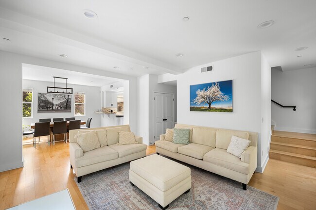 Foto del edificio - 6300 Honolulu Ave