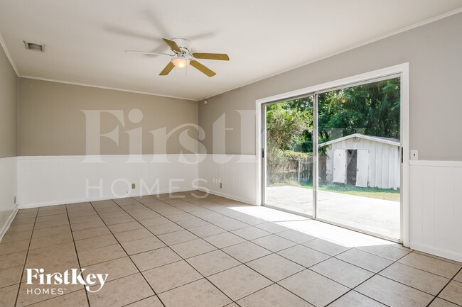 Foto del edificio - 196 Durrell Cir