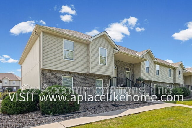 Foto del edificio - 8626 N Cleveland Ln