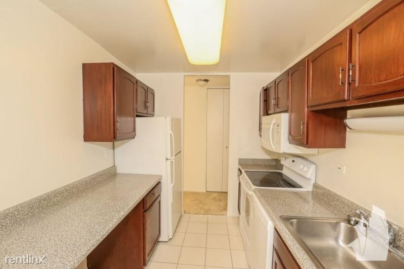 Primary Photo - 1209 N Astor St