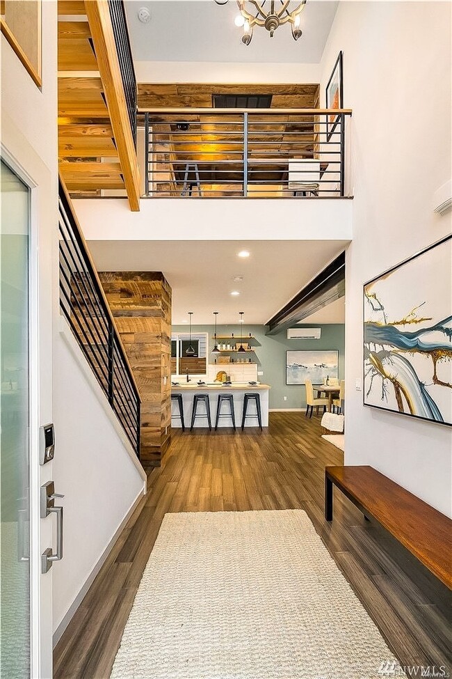 Building Photo - 4422 Phinney Ave N