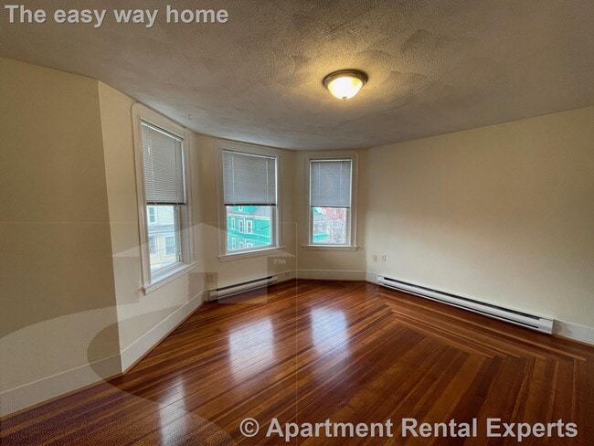 Building Photo - 14 Garrison Ave