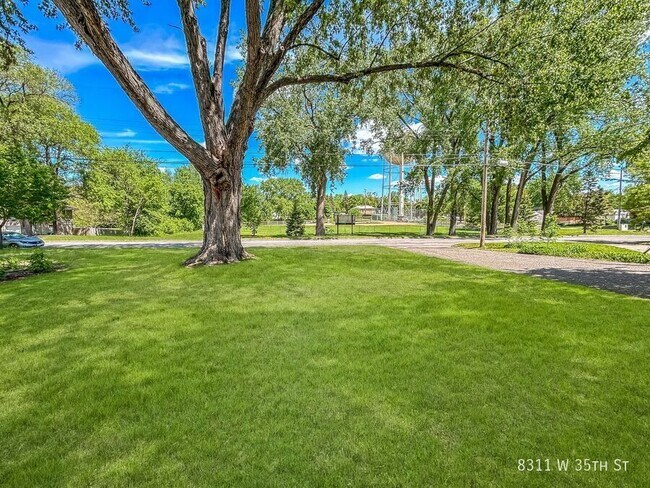Foto del edificio - 8311 W 35th St