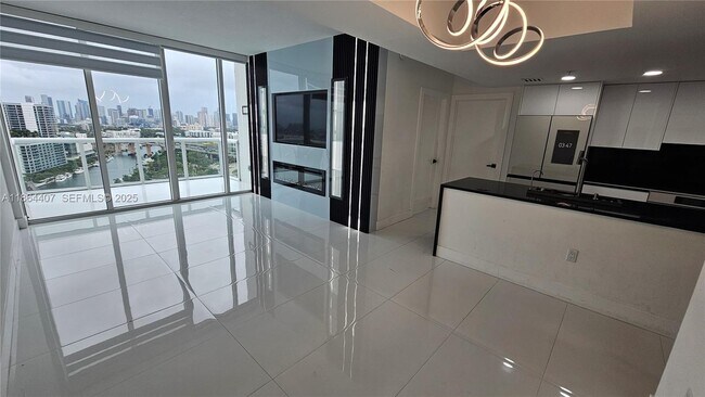 Foto del edificio - 1861 NW N River Dr