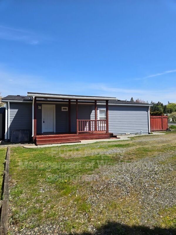 Building Photo - 7547 Roblee Dr