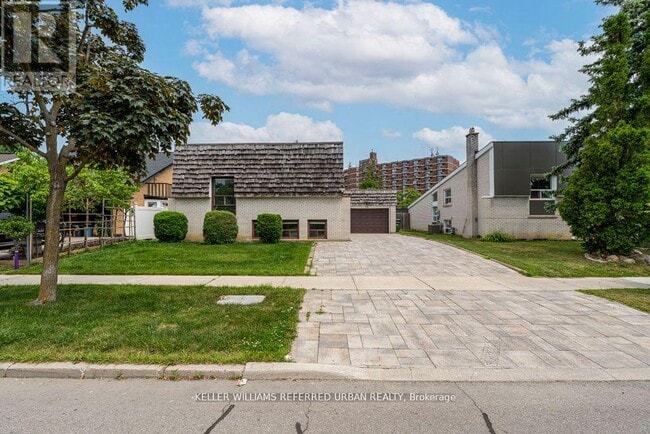 Building Photo - 52 Masseygrove Crescent