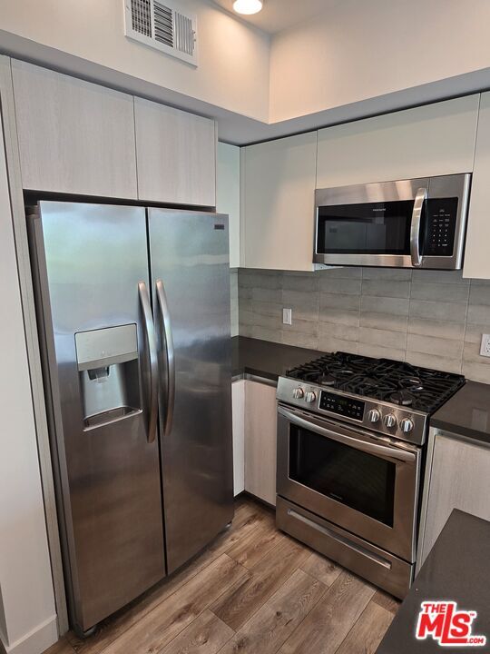 Foto del edificio - 740 Ridgeley Dr