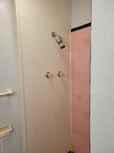 Building Photo - 200 Fosler Rd