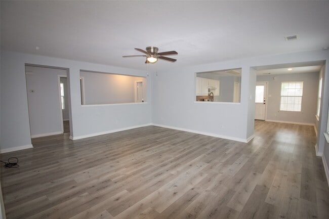 Building Photo - 29523 Legends Stone Dr