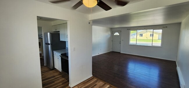Building Photo - 1218 Lowry St