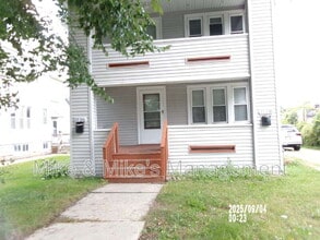 Building Photo - 1126 S 56th St