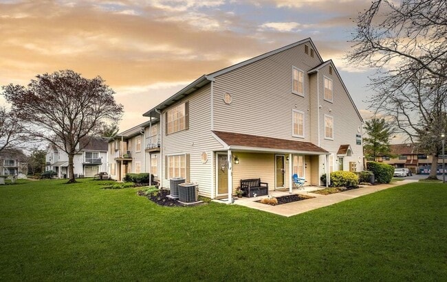 Building Photo - 315B Delancey Pl