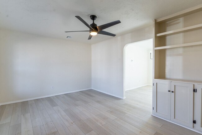 Foto del edificio - 3 Bedroom Rent to Own Home Available!