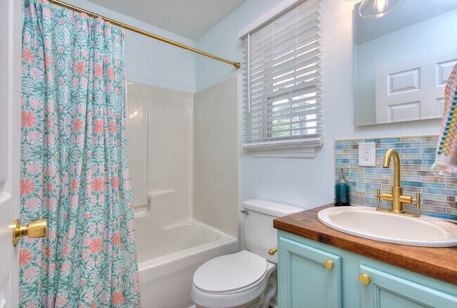 Foto del edificio - 1288 Lucile Ave SW