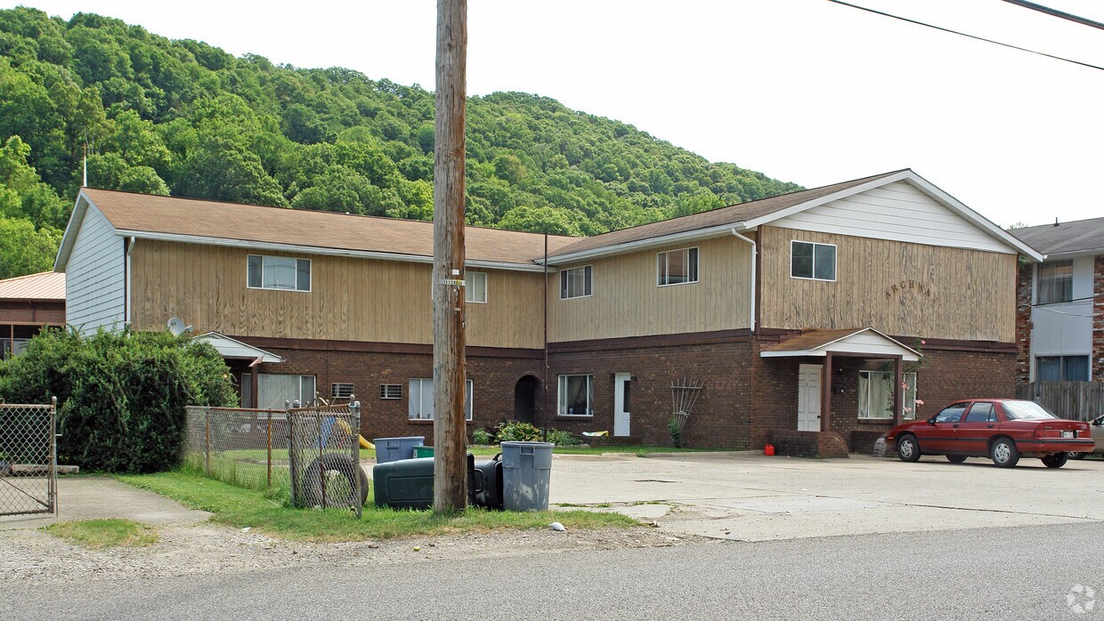 Primary Photo - 1004 Main Ave