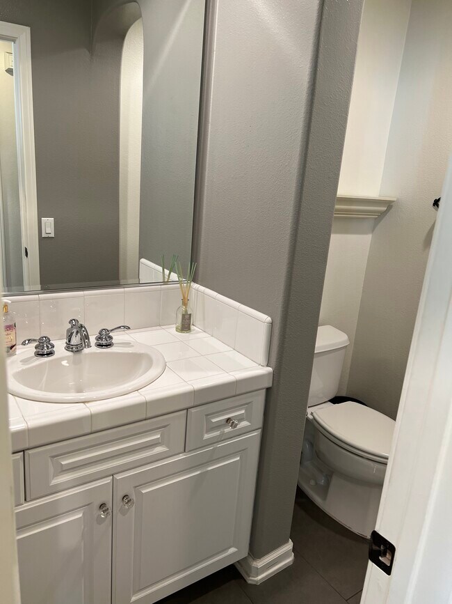 Guest bathroom - 1747 Grand Ave