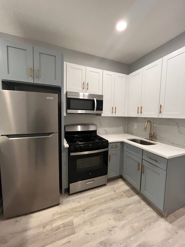 Calle Zabriskie 85 4 - 83 Zabriskie St