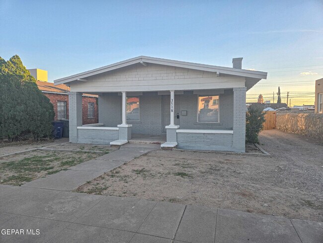 Foto del edificio - 3518 Sacramento Ave