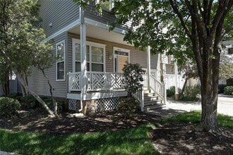 Building Photo - 2204 Leeway Ct