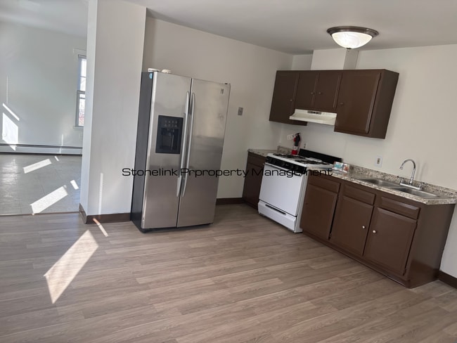 Foto del edificio - 220 Cross St