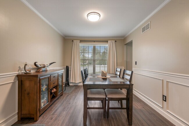 Foto del edificio - 200 Eagle Crest Dr