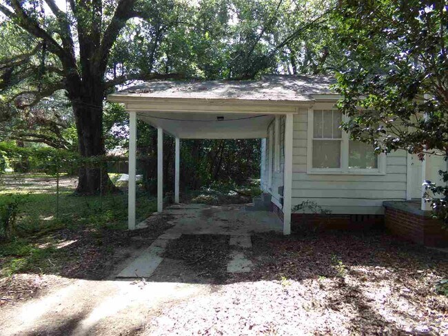 Building Photo - 1218 N Kirk St