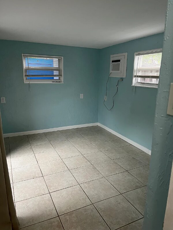 Foto del edificio - 1039 Miner Rd