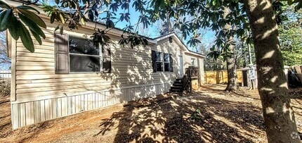 Building Photo - 16570 Eastchase St