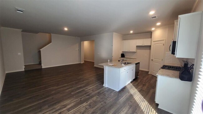 Building Photo - 3141 Greyton Dr