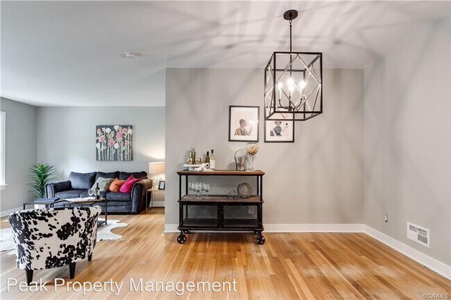 Foto del edificio - 3 br, 2 bath House - 7816 Surreywood Dr.