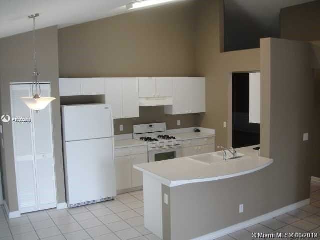 Building Photo - 5752 S Plum Bay Pkwy