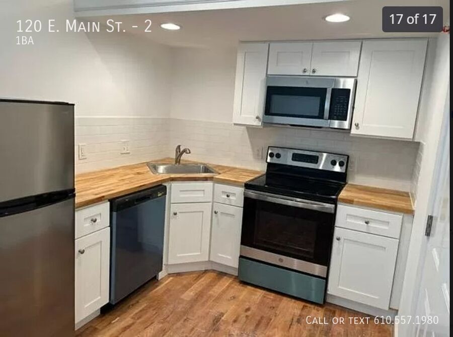 Primary Photo - 120 E Main St
